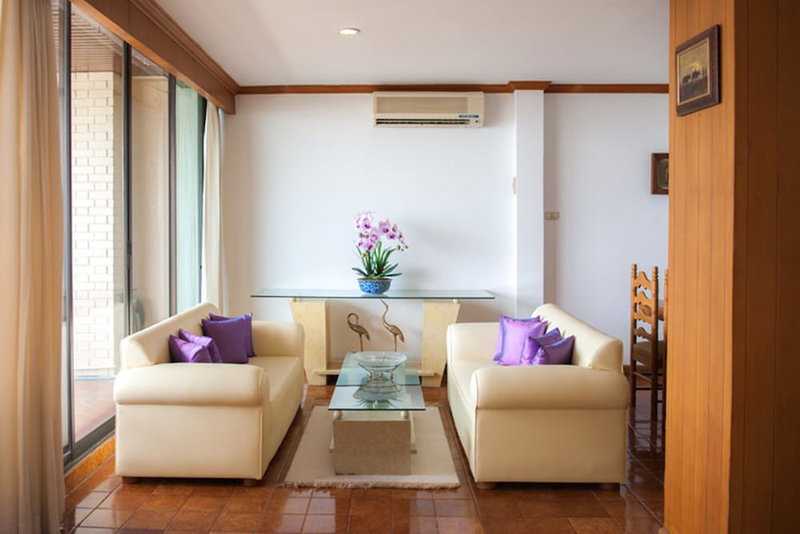 Lido Beach Hotel Pattaya, Pattaya, Thailand