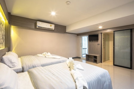 Sound at sleep Hotel, Makkasan, Thailand