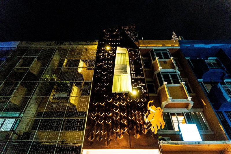 The LOL Elephant Hostel, Bangkok, Thailand