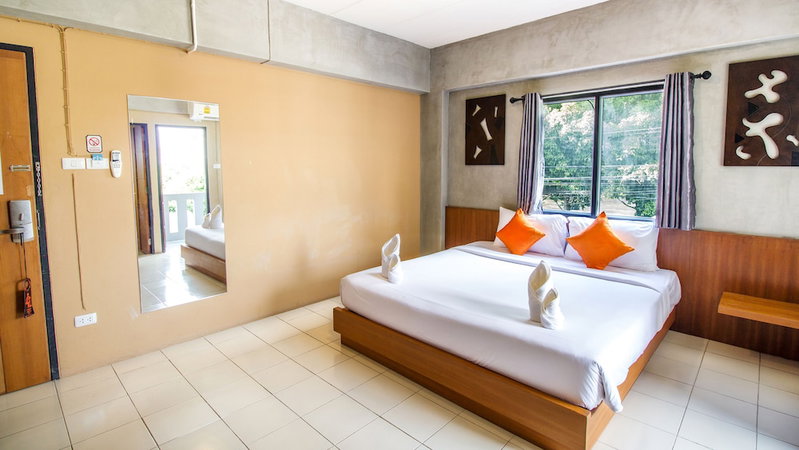 B2 Santitham (Wat Jed Yod) Boutique & Budget Hotel, Chiang Mai, ประเทศไทย