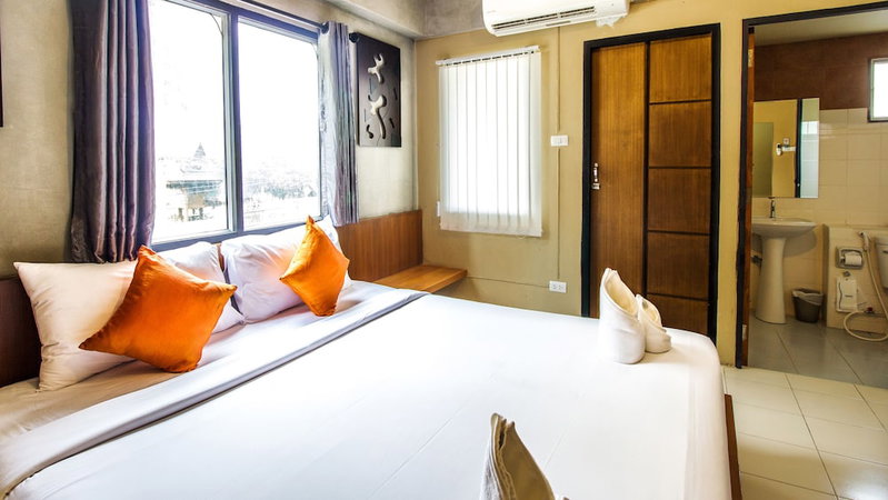 B2 Santitham (Wat Jed Yod) Boutique & Budget Hotel, Chiang Mai, ประเทศไทย