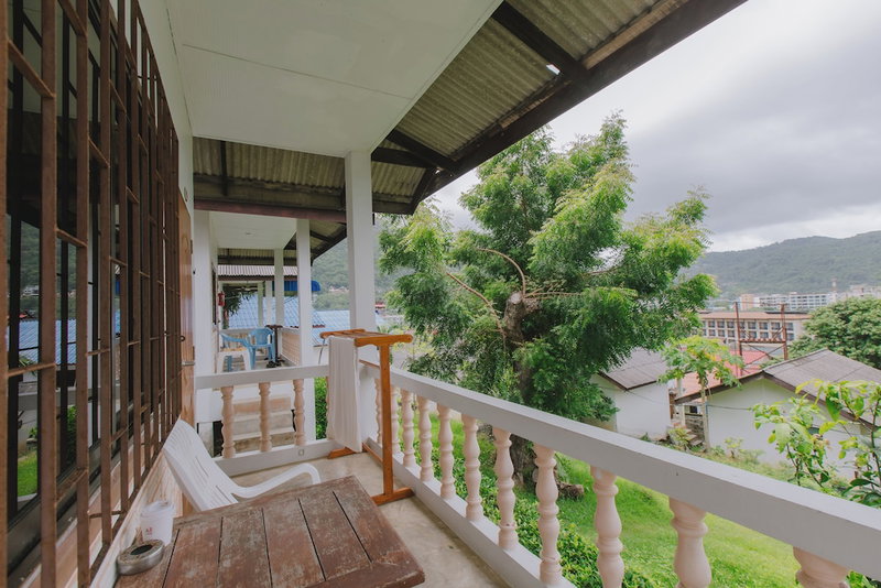 Kataonsea Bungalows, Karon, Thailand