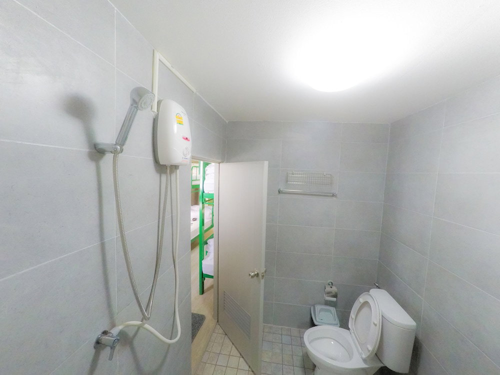 The Habitat Hostel Koh Chang, ประเทศไทย