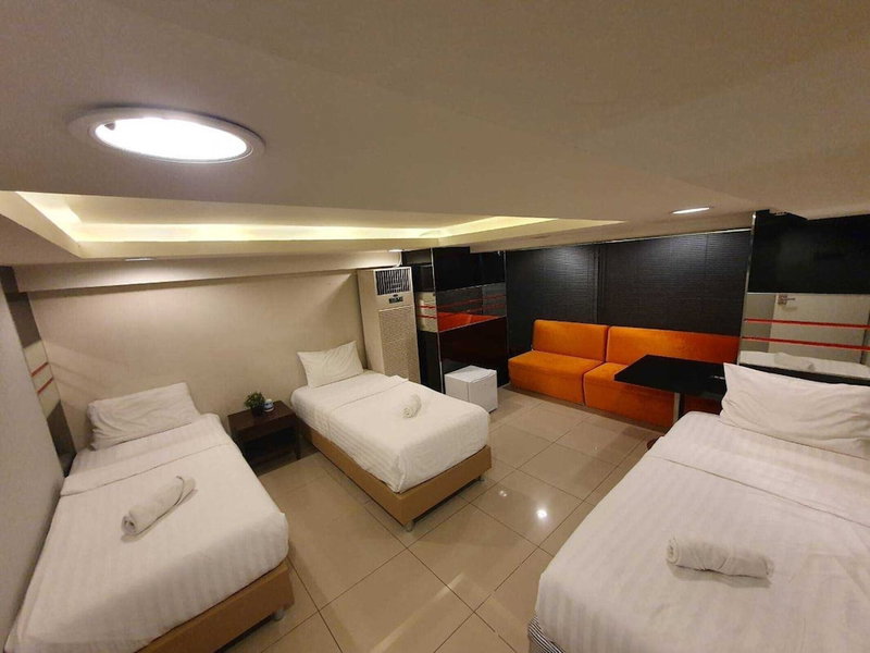 De Lux Bangkok Hotel, Bangkok, Thailand