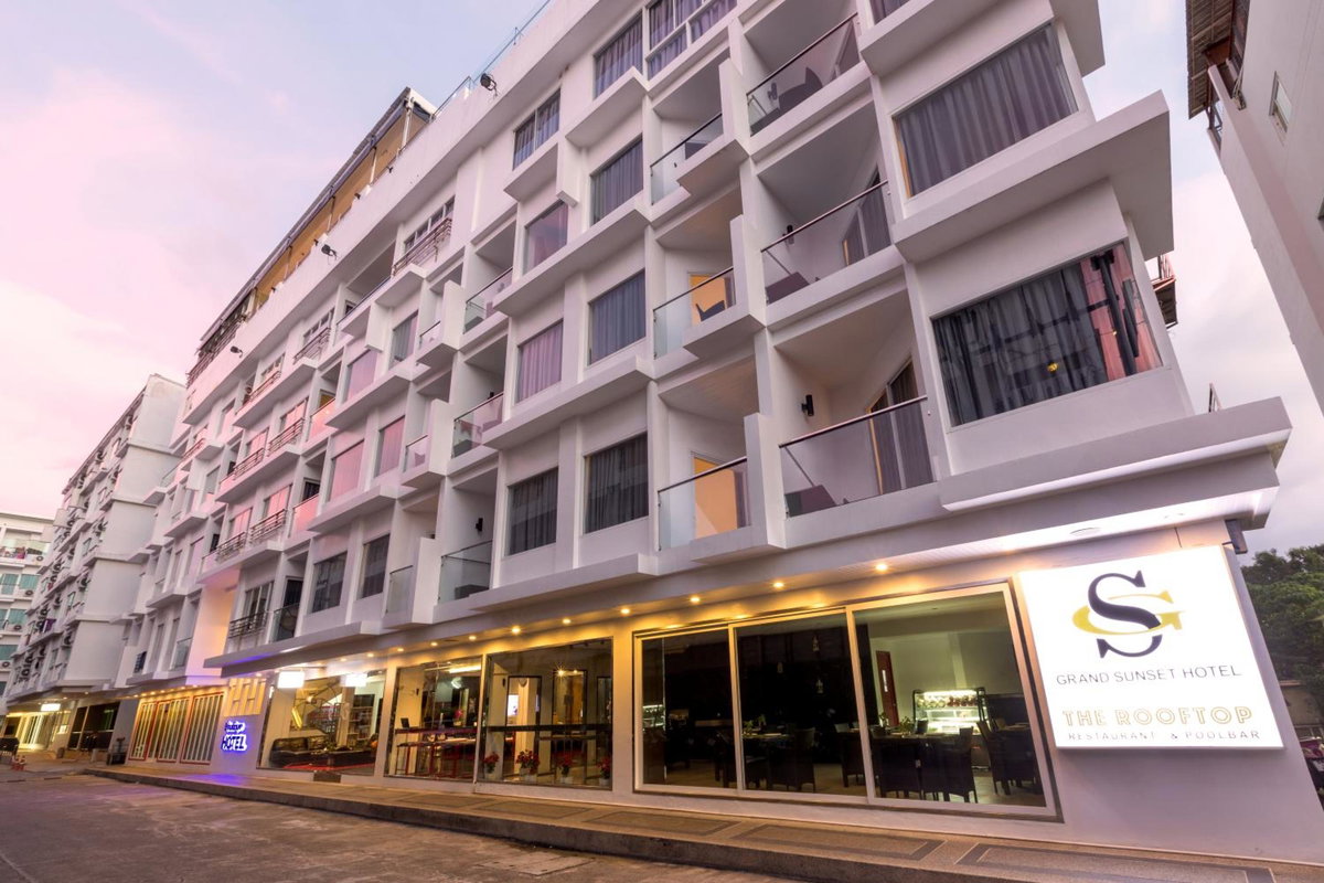 โรงแรม · Grand Sunset Hotel Phuket, Karon Beach