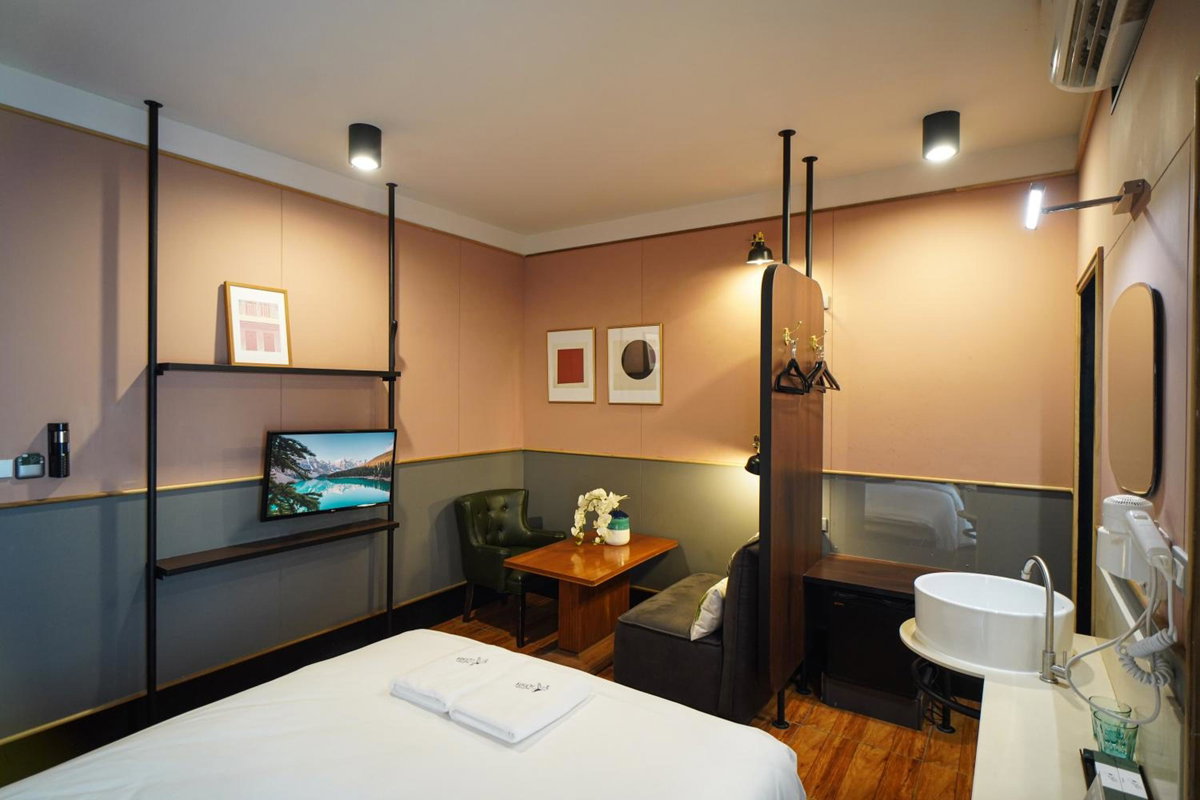 Josh Hotel, Thailand