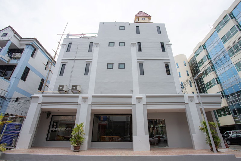 The Corner Hotel, Patong, ประเทศไทย