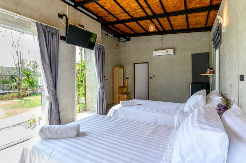 Loftpical Resort, Phuket Town, ประเทศไทย
