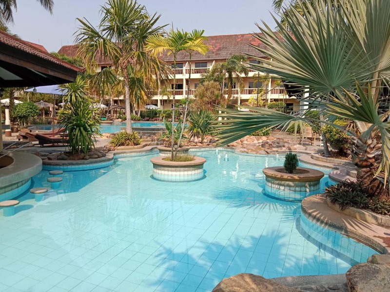 Ban Nam Mao Resort, Na Jomtien, ประเทศไทย