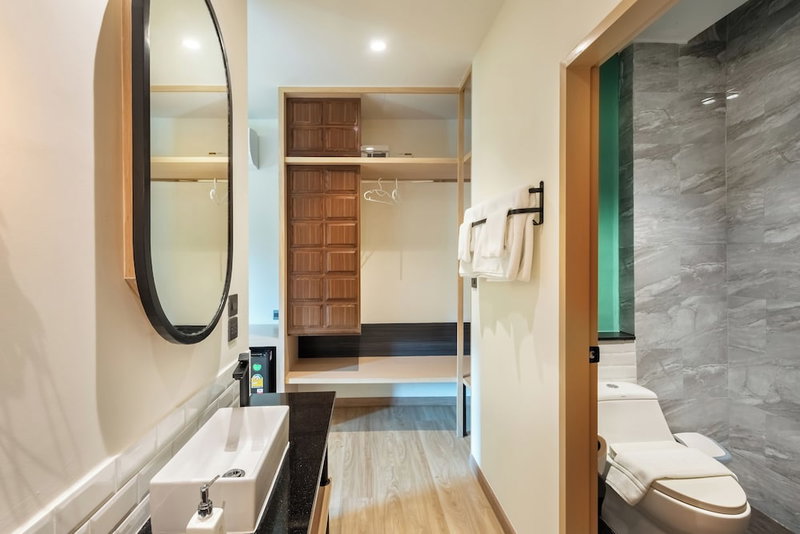 Phra Nakhon Poshtel, Bangkok, Thailand