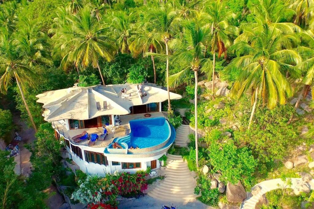 โรงแรม · Monkey Flower Villas, Koh Tao
