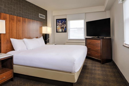 DoubleTree by Hilton Hotel & Suites Pittsburgh Downtown, Pittsburgh, Vereinigte Staaten