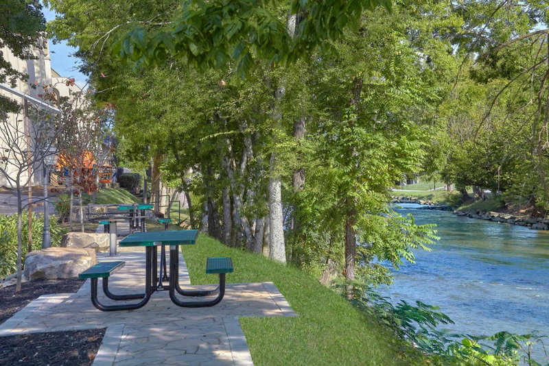 The Inn On The River, Pigeon Forge, Соединённые Штаты