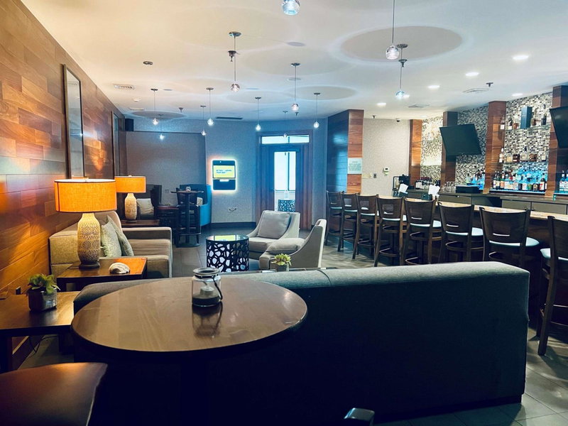 DoubleTree by Hilton Atlantic Beach Oceanfront, Havelock, United States