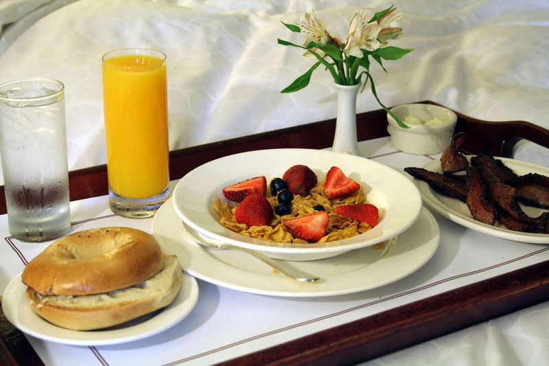 DoubleTree by Hilton Atlantic Beach Oceanfront, Havelock, United States