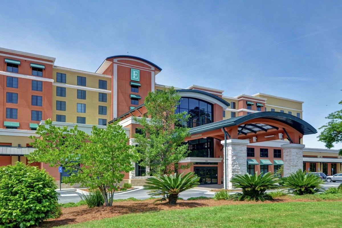 Hotel · Embassy Suites Savannah Airport, Savannah