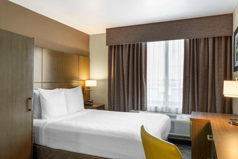 Best Western Brooklyn-Coney Island Inn, Brooklyn, United States