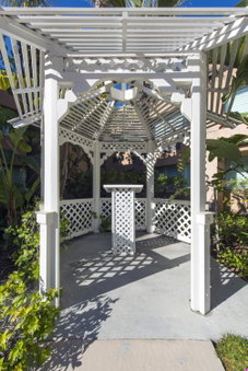 Grand Vista Hotel, Simi Valley, United States