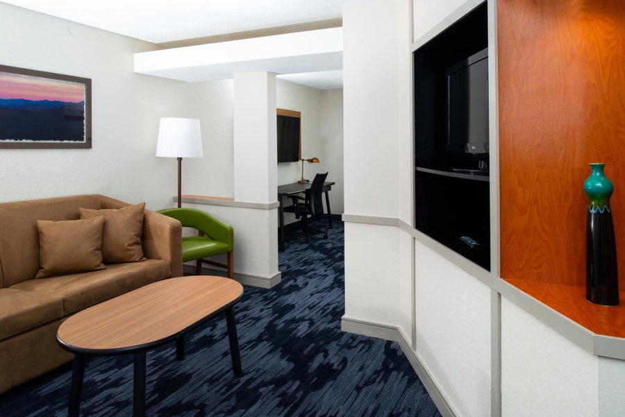 Fairfield Inn & Suites Greensboro Wendover, Greensboro, Vereinigte Staaten