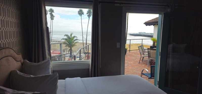 Casablanca Inn on The Beach, Santa Cruz, United States