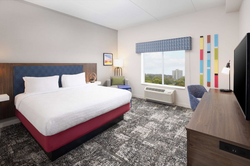 Hampton Inn & Suites Rochester Downtown, Rochester, United States