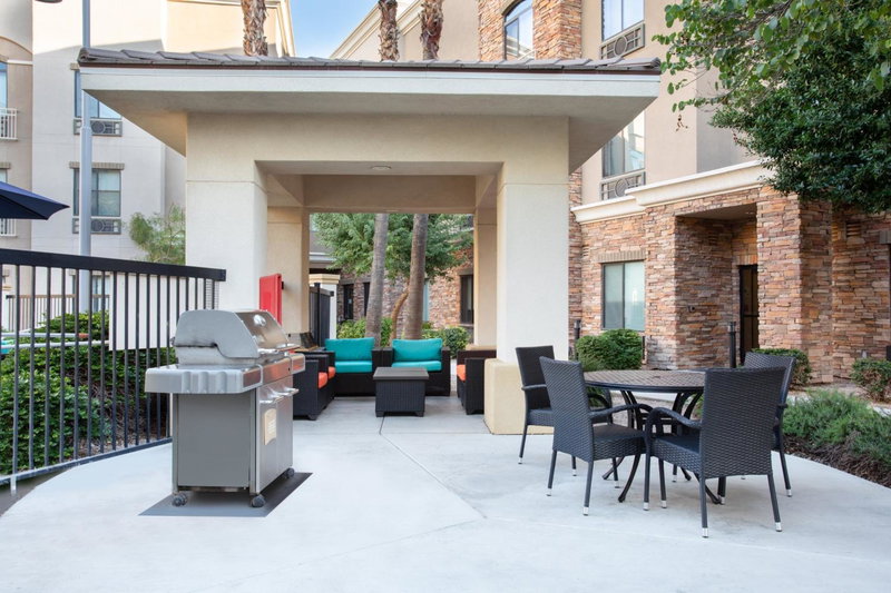 Holiday Inn Express & Suites Phoenix Glendale Dist by IHG, Glendale, Estados Unidos