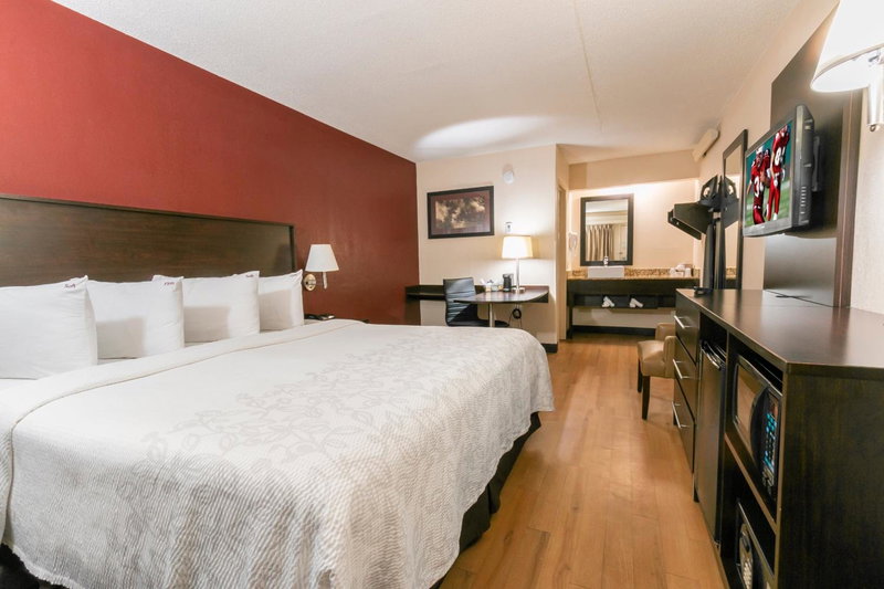 Red Roof Inn PLUS + Boston - Framingham, Framingham, États-Unis