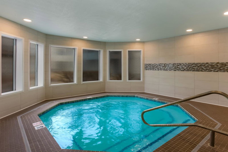 Orangewood Inn & Suites Kansas City Airport, Kansas City, États-Unis