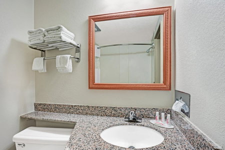 Travelodge by Wyndham Iowa City, Iowa City, United States