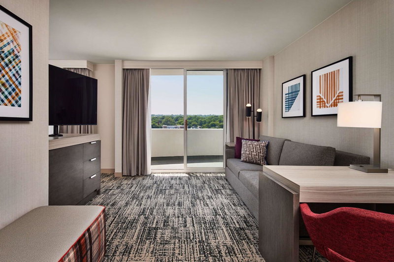 Hilton Kansas City Country Club Plaza, Kansas City, United States