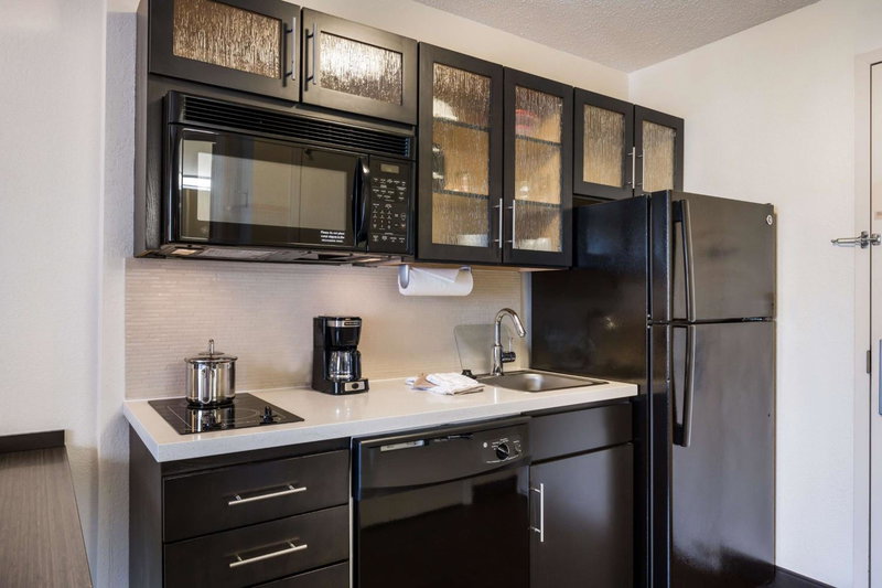 Sonesta Simply Suites Cleveland North Olmsted Airport, North Olmsted, United States