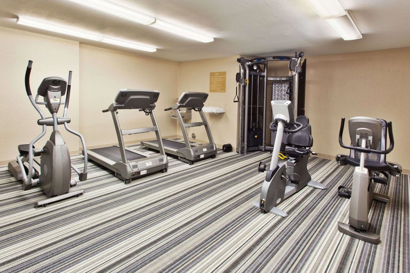 Sonesta Simply Suites Cleveland North Olmsted Airport, North Olmsted, United States