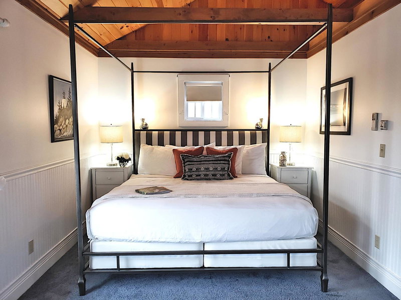 Sand Bar Cottage Inn, Bar Harbor, United States