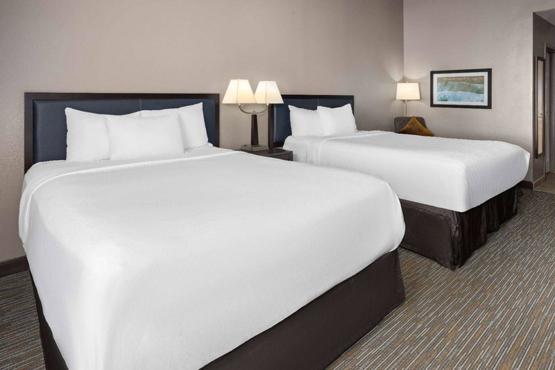 La Quinta Inn & Suites by Wyndham Mooresville, Mooresville, Соединённые Штаты