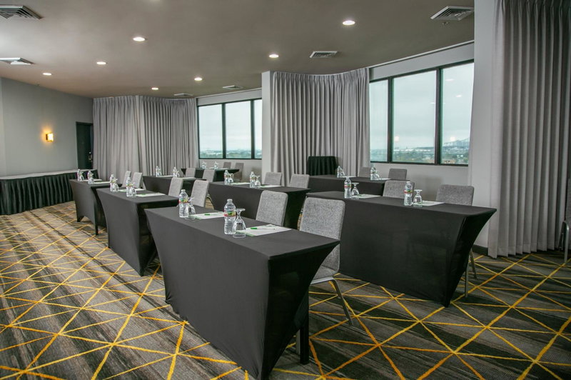 Holiday Inn New Orleans West Bank Tower by IHG, Gretna, United States