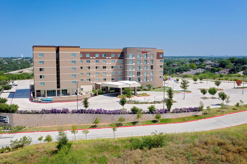 Courtyard by Marriott Dallas Carrollton and Carrollton Conference Center, Carrollton, United States