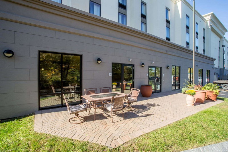 Hampton Inn & Suites Tilton, Tilton, United States