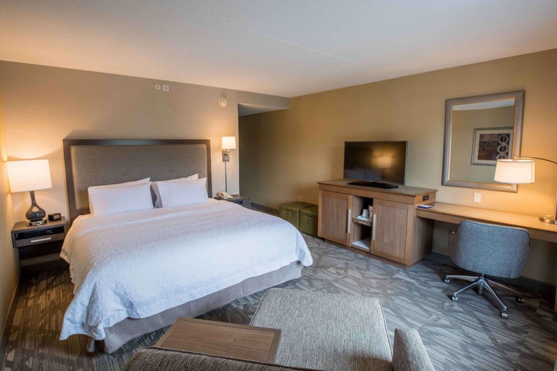 Hampton Inn & Suites Tilton, Tilton, United States