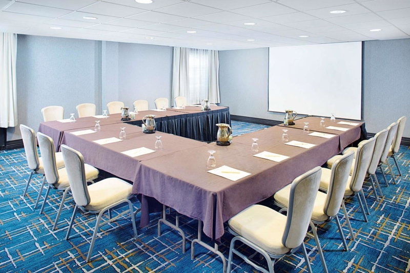 DoubleTree by Hilton Baltimore - BWI Airport, Linthicum Heights, United States