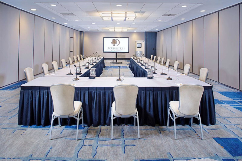 DoubleTree by Hilton Baltimore - BWI Airport, Linthicum Heights, United States