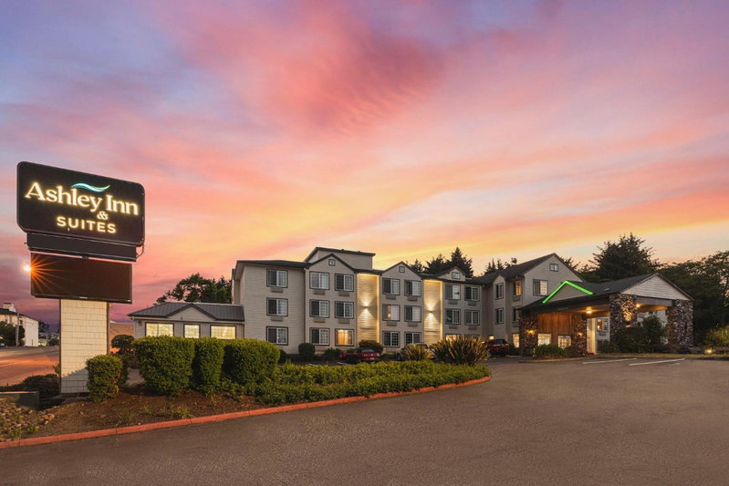The Ashley Inn & Suites, Lincoln City, United States