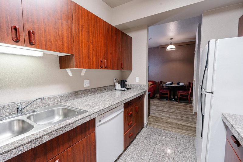 The Ashley Inn & Suites, Lincoln City, United States
