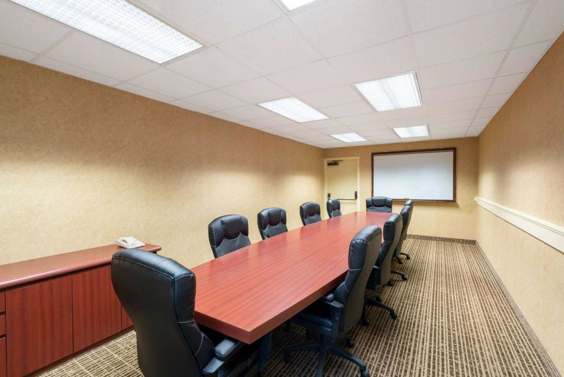 Baymont by Wyndham Knoxville/Cedar Bluff, Knoxville, Vereinigte Staaten