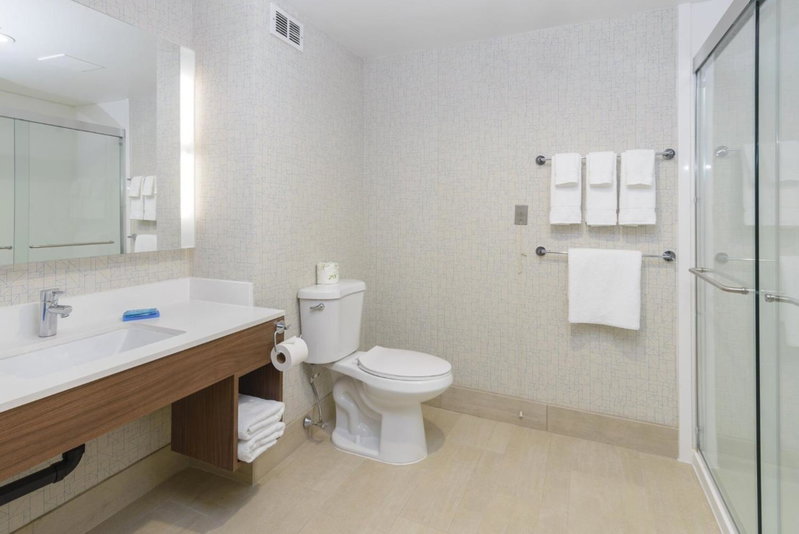 Holiday Inn Express Southington by IHG, Southington, Estados Unidos