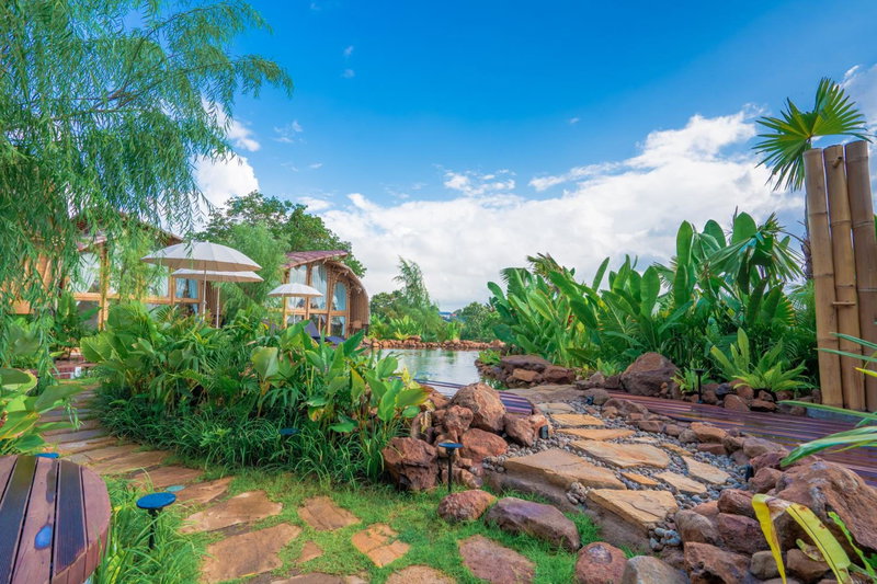 Curve Villas Boutique Resort, Tabanan, Indonesia