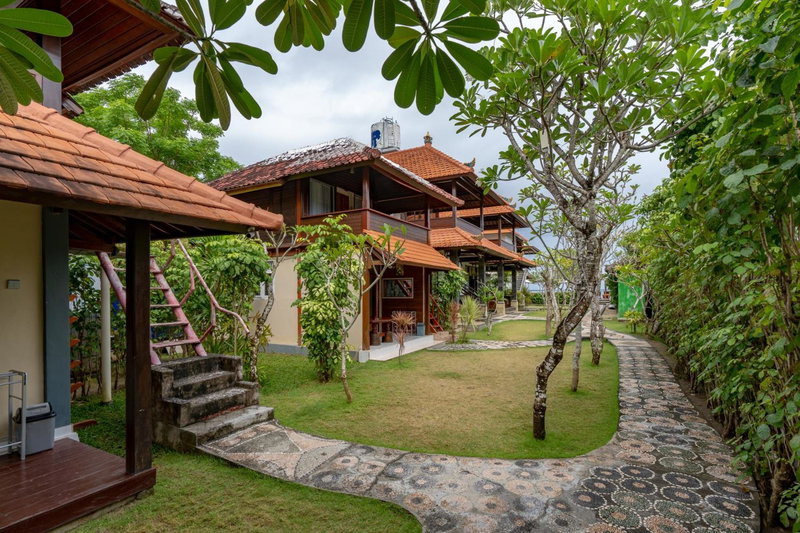 Ketut Losmen Bungalows Lembongan, Nusa Lembongan, Indonesia