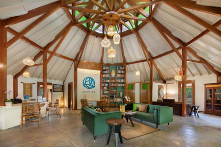 Sempiak Seaside Resort, Selong Belanak, Indonesia
