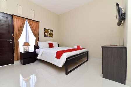 RedDoorz Plus near Jalan Imam Bonjol Denpasar, Seminyak, Indonesien