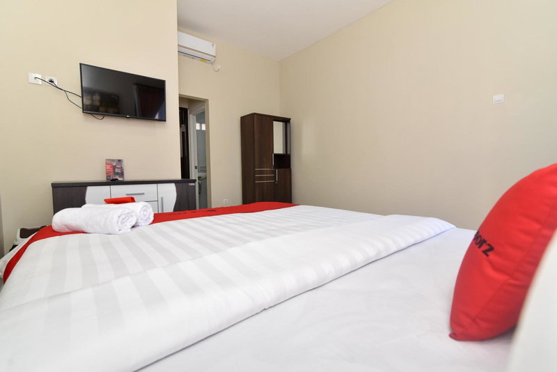 RedDoorz Plus near Jalan Imam Bonjol Denpasar, Seminyak, Indonesien