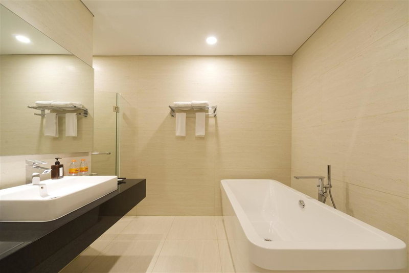 Aviary Bintaro, Serpong, Indonésie
